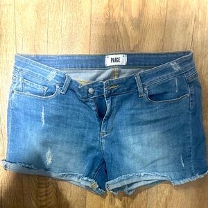 Paige denim jean shorts cutoff size 31